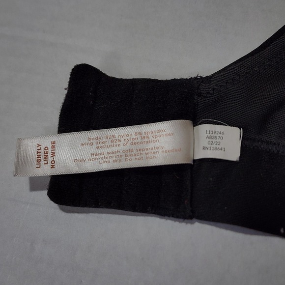 Cacique 42C Black Lightly Lined No Wire Full Coverage Bra Wireless RN118641 - Picture 4 of 8